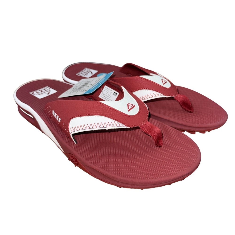 NEW Reef Fanning Pregame Mens 11 Flip-Flops Crimson White Bottle Opener CJ6402
